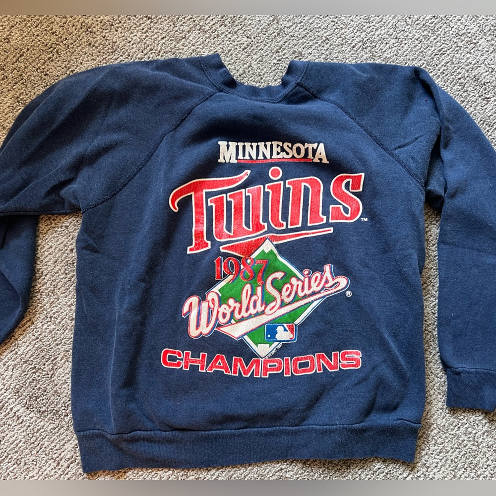 Vintage: Minnesota Twins World Series Champions Sweatshirt